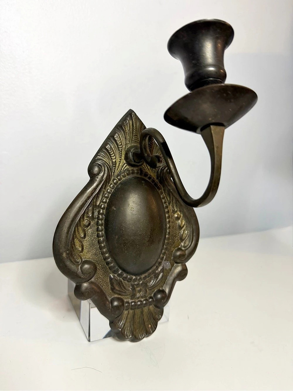 Vintage Ornate Brass Wall Sconce Candle Holder – Hollywood Regency